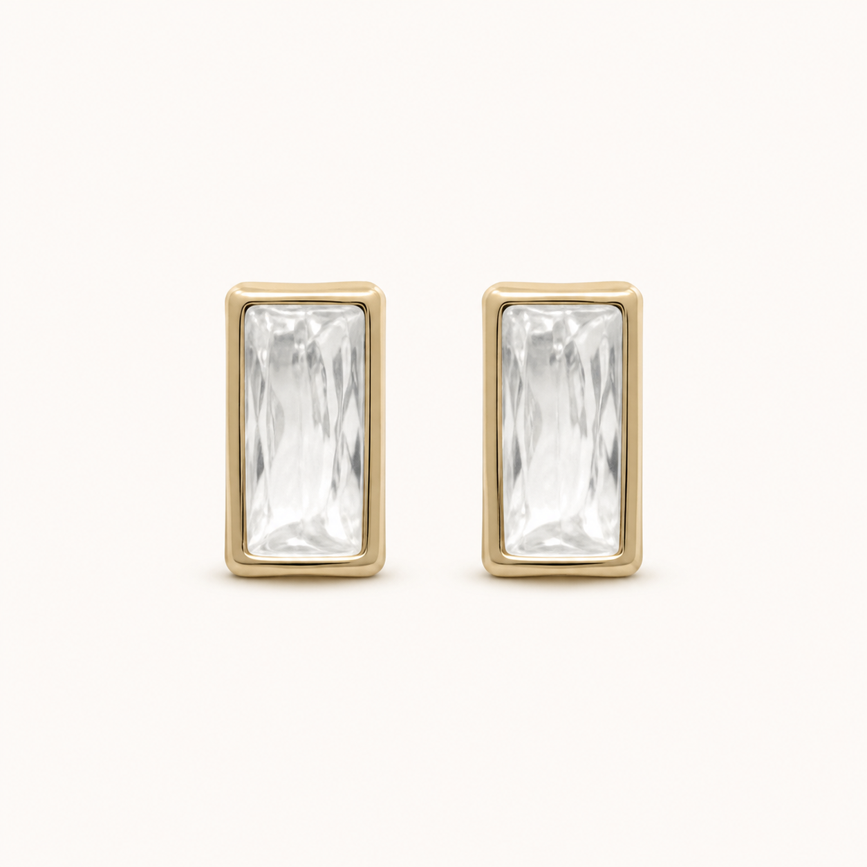 Arete rectangular Oro 10K con Zirconia